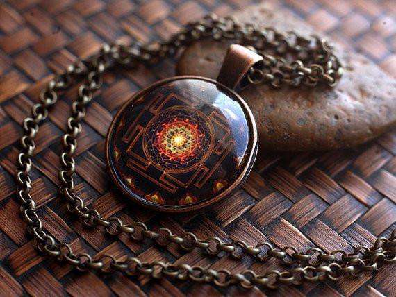 Sacred Sri Yantra Pendant - Healing Law of Attraction Meditation